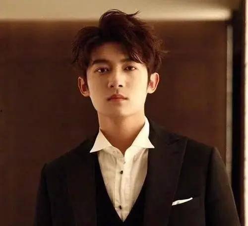 张耀圈内爆料是真的吗还是假的,真相揭秘，是实锤还是谣言？  第1张